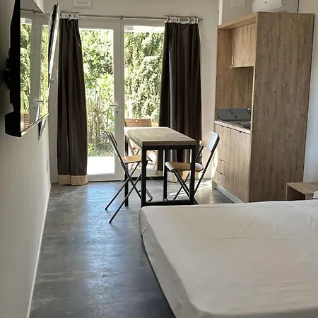 Borgo Rosso Country House B&B-3